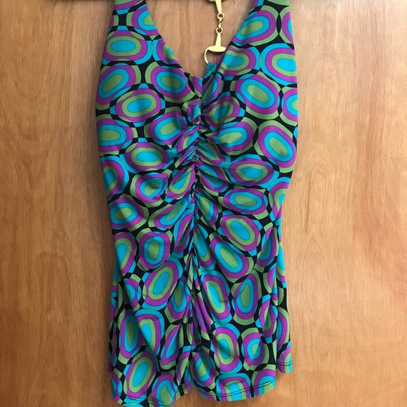 Bisou Bisou Tops - NWT Bisou Bisou halter top